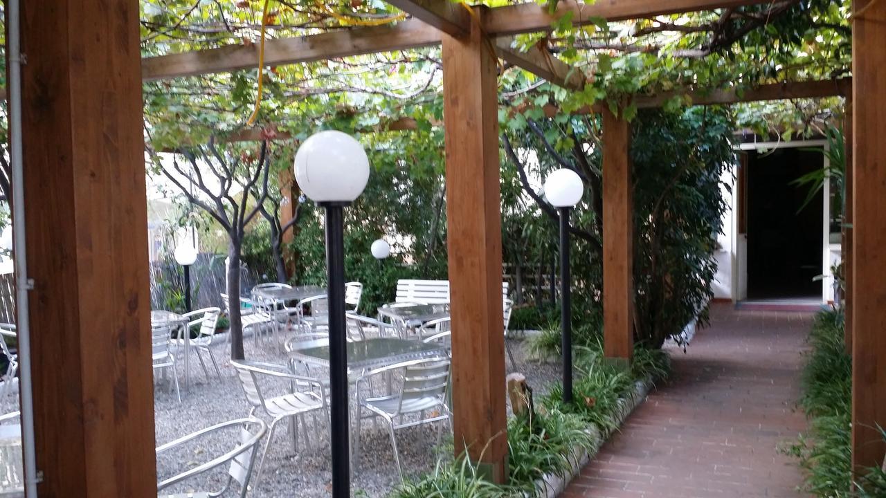 Hotel San Giorgio アラッシオ エクステリア 写真