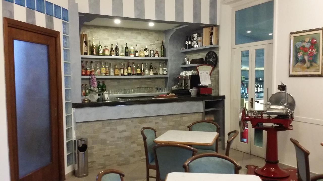 Hotel San Giorgio アラッシオ エクステリア 写真