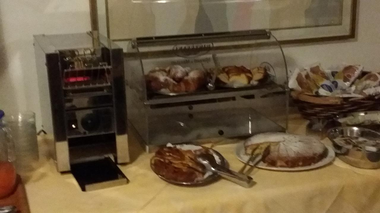 Hotel San Giorgio アラッシオ エクステリア 写真