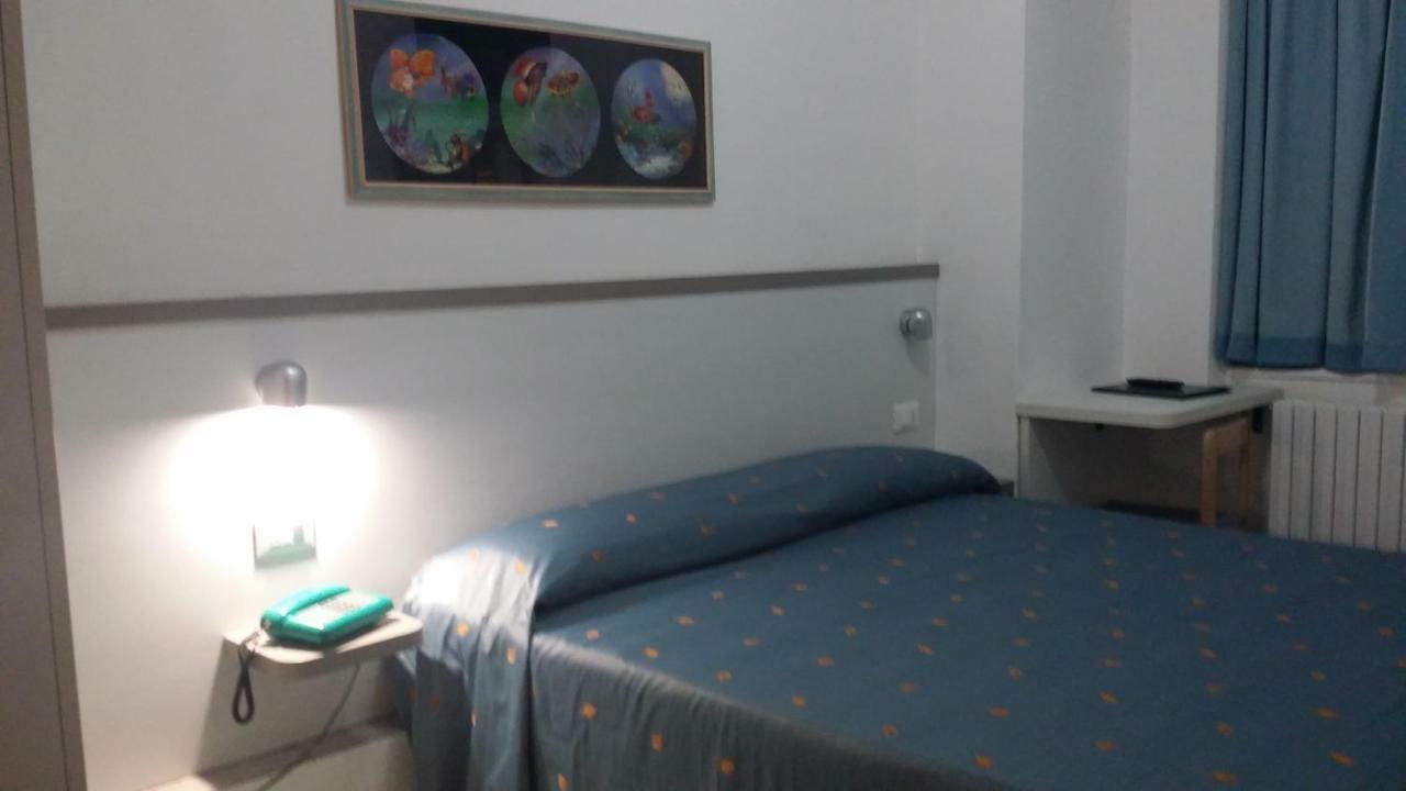 Hotel San Giorgio アラッシオ エクステリア 写真